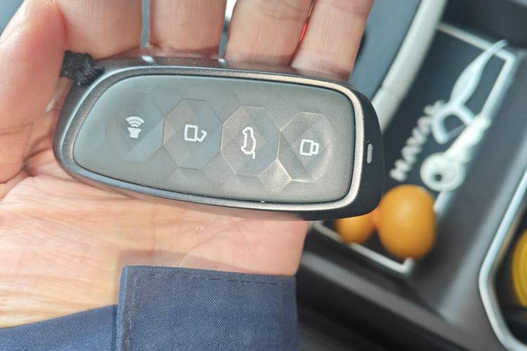 Used Haval Fierce Dragon Max 2023 1.5L Hi4 105 Four-Wheel Drive Smart Flagship Edition Vehicle Key