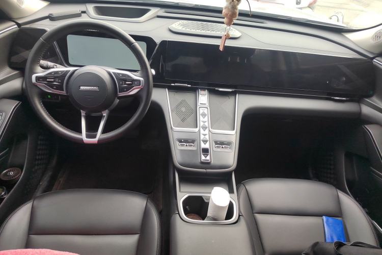 Used Haval Fierce Dragon Max 2023 1.5L Hi4 105 Four-Wheel Drive Smart Flagship Edition Center Console