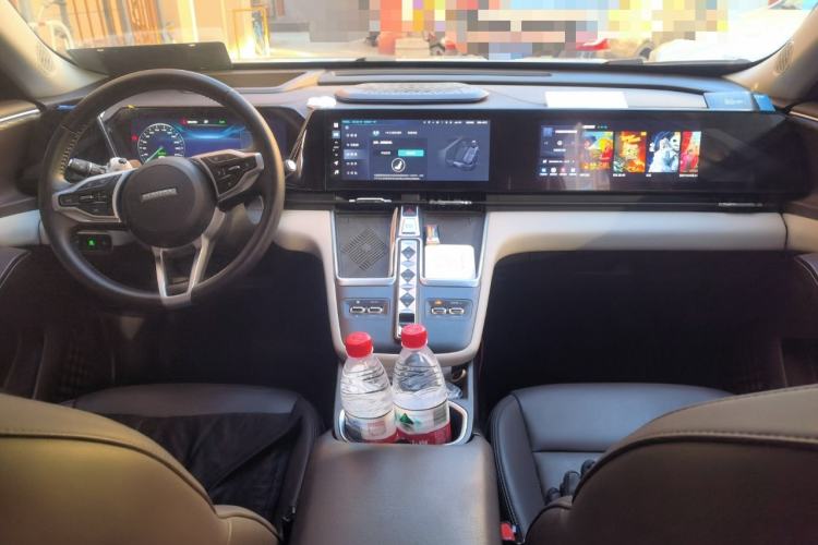 Used Haval Fierce Dragon Max 2023 1.5L Hi4 105 Four-Wheel Drive Smart Flagship Edition Center Console