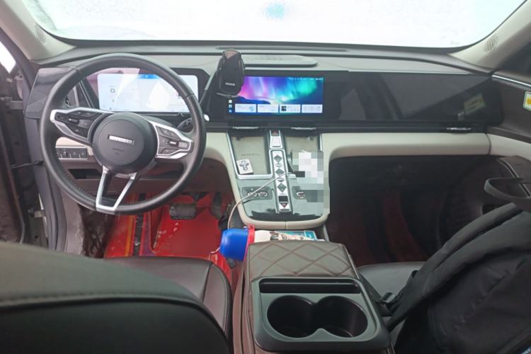 Used Haval Fierce Dragon Max 2023 1.5L Hi4 105 Four-Wheel Drive Navigation Edition Center Console