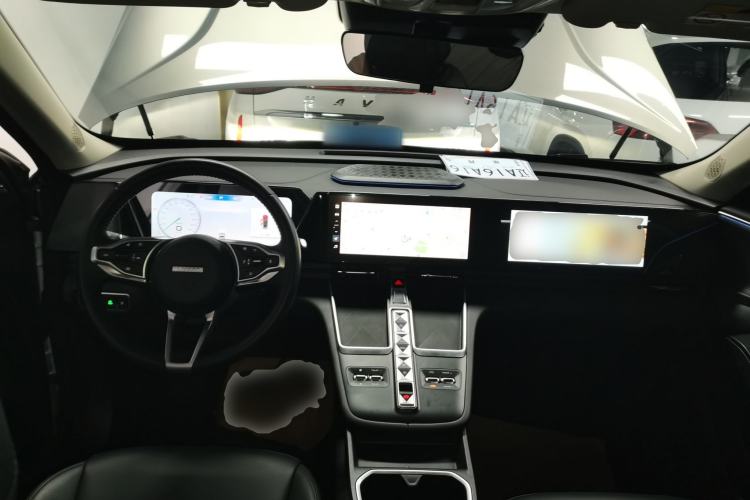 Used Haval Fierce Dragon Max 2023 1.5L Hi4 105 Four-Wheel Drive Navigation Edition Center Console