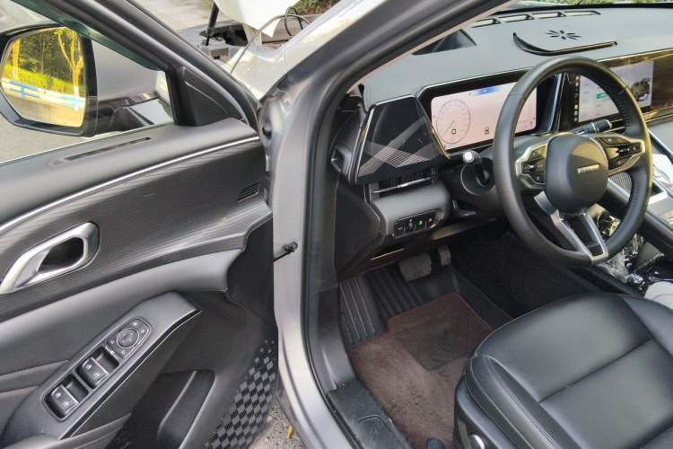 Used Haval Fierce Dragon Max 2023 1.5L Hi4 105 Four-Wheel Drive Smart Flagship Edition Driver Seat