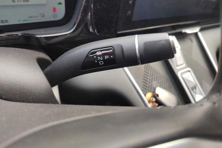 Used Haval Fierce Dragon Max 2023 1.5L Hi4 105 Four-Wheel Drive Smart Flagship Edition Gear Lever