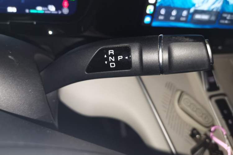 Used Haval Fierce Dragon Max 2023 1.5L Hi4 105 Four-Wheel Drive Smart Flagship Edition Gear Lever