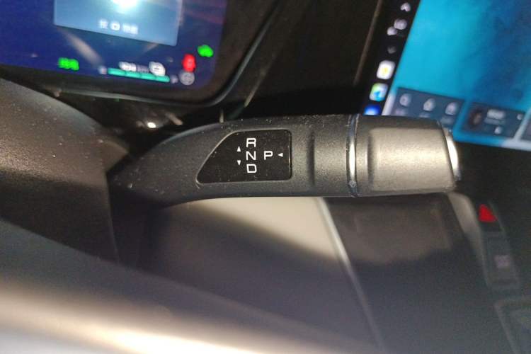 Used Haval Fierce Dragon Max 2023 1.5L Hi4 105 Four-Wheel Drive Navigation Edition Gear Lever