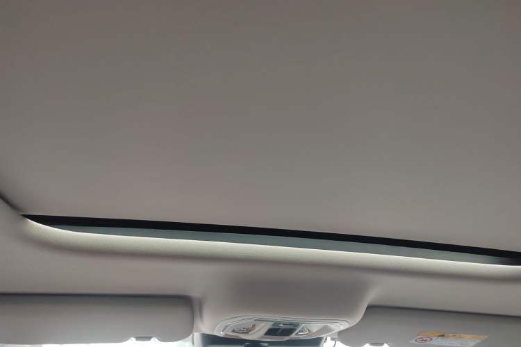 Used Haval Fierce Dragon Max 2023 1.5L Hi4 105 Four-Wheel Drive Smart Flagship Edition Headliner