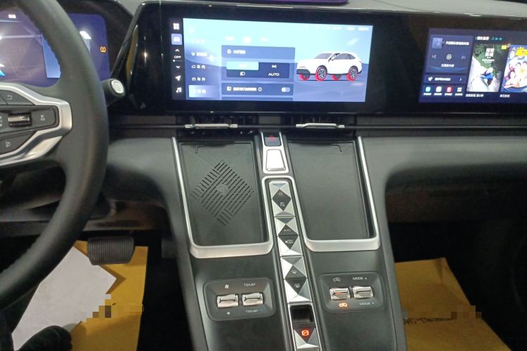 Used Haval Fierce Dragon Max 2023 1.5L Hi4 105 Four-Wheel Drive Smart Flagship Edition Audio And AC Panel