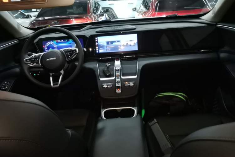 Used Haval Fierce Dragon Max 2023 1.5L Hi4 105 Four-Wheel Drive Smart Flagship Edition Center Console