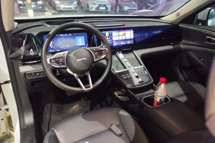 Used Haval Fierce Dragon Max 2023 1.5L Hi4 105 Four-Wheel Drive Smart Flagship Edition Center Console