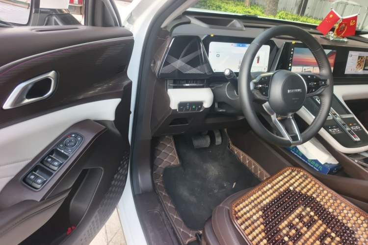 Used Haval Fierce Dragon Max 2023 1.5L Hi4 105 Four-Wheel Drive Smart Flagship Edition Driver Seat
