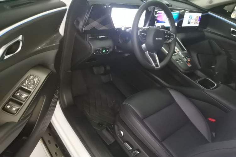 Used Haval Fierce Dragon Max 2023 1.5L Hi4 105 Four-Wheel Drive Smart Flagship Edition Driver Seat