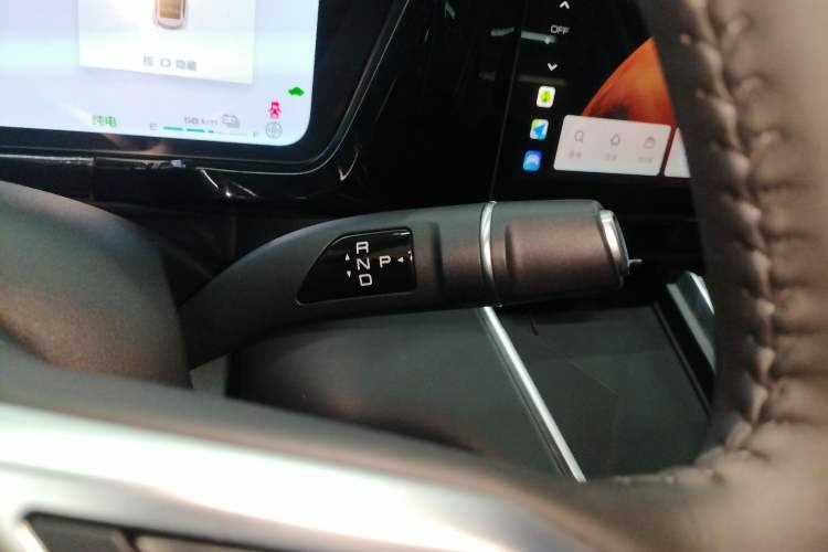 Used Haval Fierce Dragon Max 2023 1.5L Hi4 105 Four-Wheel Drive Elite Edition Gear Lever