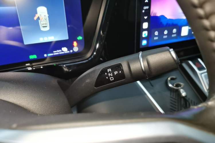 Used Haval Fierce Dragon Max 2023 1.5L Hi4 105 Four-Wheel Drive Smart Flagship Edition Gear Lever