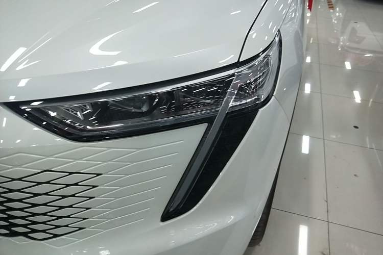 Used Haval Fierce Dragon Max 2023 1.5L Hi4 105 Four-Wheel Drive Navigation Edition Left Front Headlight