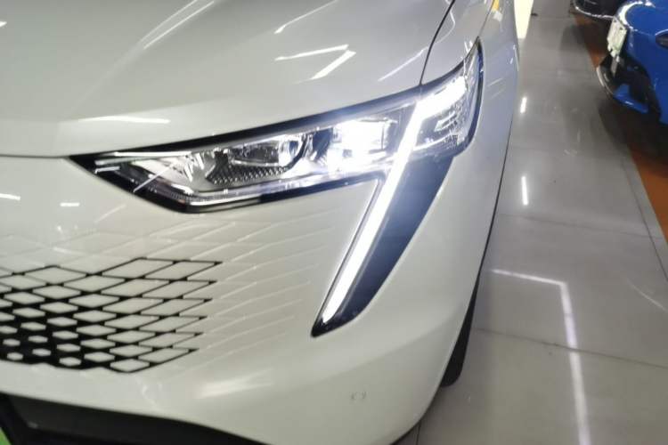Used Haval Fierce Dragon Max 2023 1.5L Hi4 105 Four-Wheel Drive Smart Flagship Edition Left Front Headlight