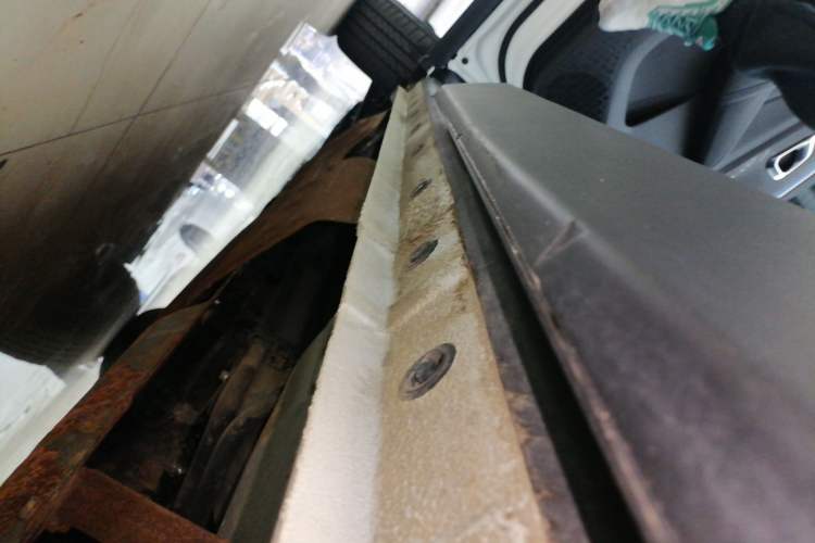 Used Haval Fierce Dragon Max 2023 1.5L Hi4 105 Four-Wheel Drive Elite Edition Left Side Sill
