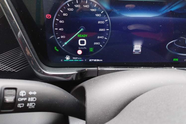 Used Haval Fierce Dragon Max 2023 1.5L Hi4 105 Four-Wheel Drive Smart Flagship Edition Odometer Close Up