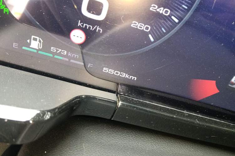 Used Haval Fierce Dragon Max 2023 1.5L Hi4 105 Four-Wheel Drive Navigation Edition Odometer Close Up
