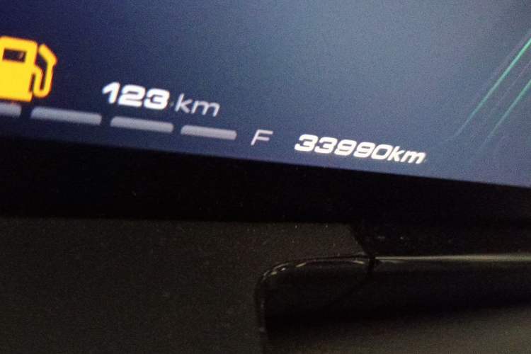 Used Haval Fierce Dragon Max 2023 1.5L Hi4 105 Four-Wheel Drive Navigation Edition Odometer Close Up