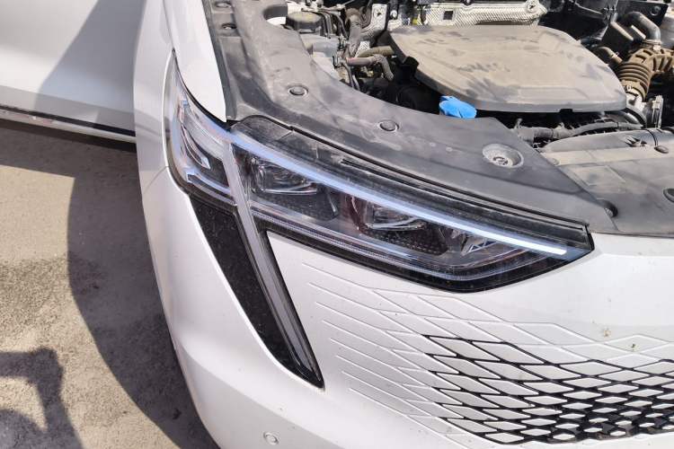 Used Haval Fierce Dragon Max 2023 1.5L Hi4 105 Four-Wheel Drive Elite Edition Right Front Headlight