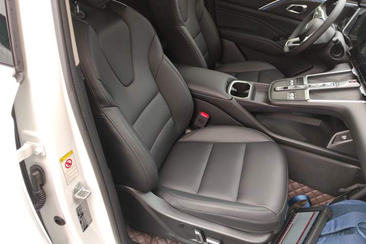 Used Haval Fierce Dragon Max 2023 1.5L Hi4 105 Four-Wheel Drive Navigation Edition Right Front Seat