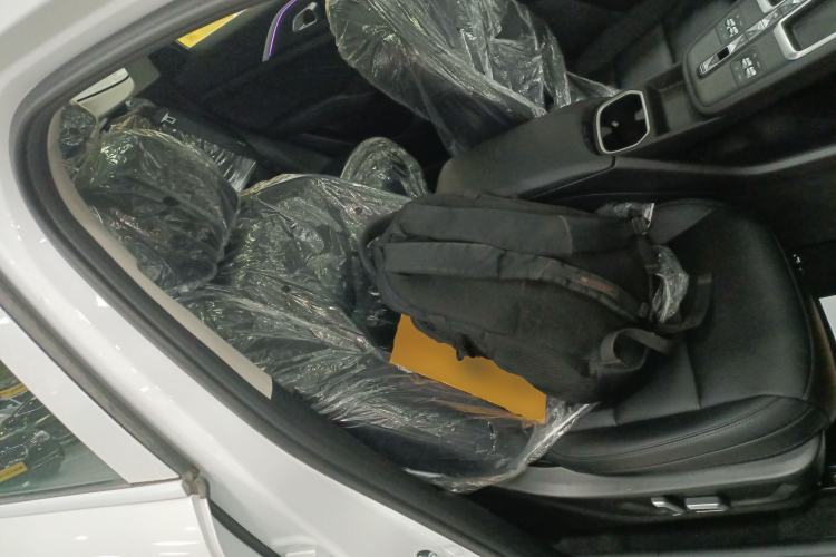 Used Haval Fierce Dragon Max 2023 1.5L Hi4 105 Four-Wheel Drive Navigation Edition Right Front Seat