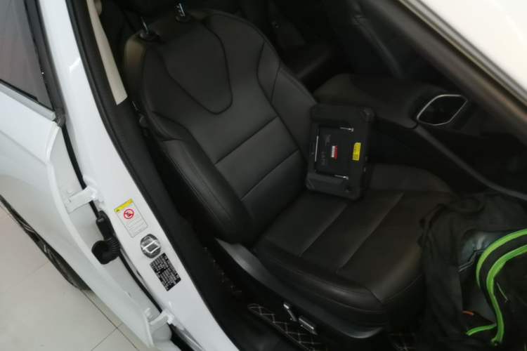 Used Haval Fierce Dragon Max 2023 1.5L Hi4 105 Four-Wheel Drive Smart Flagship Edition Right Front Seat