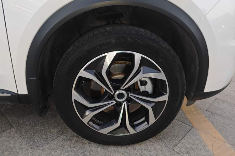 Used Haval Fierce Dragon Max 2023 1.5L Hi4 105 Four-Wheel Drive Elite Edition Right Front Wheel Hub