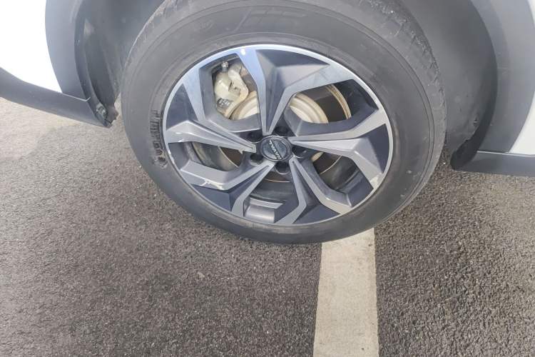 Used Haval Fierce Dragon Max 2023 1.5L Hi4 105 Four-Wheel Drive Elite Edition Right Rear Wheel Hub