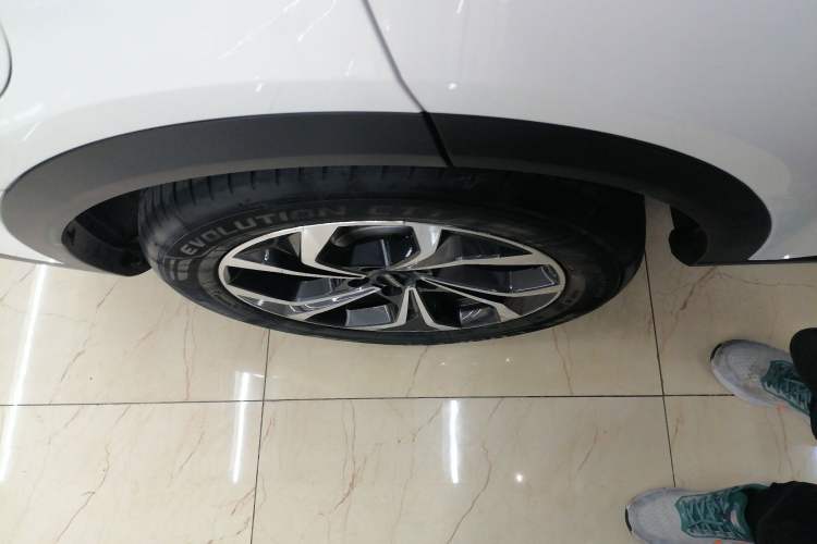 Used Haval Fierce Dragon Max 2023 1.5L Hi4 105 Four-Wheel Drive Elite Edition Right Rear Wheel Hub