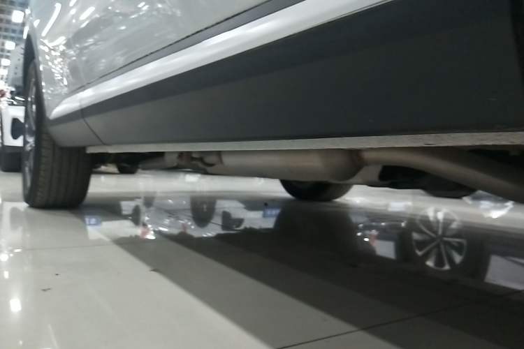 Used Haval Fierce Dragon Max 2023 1.5L Hi4 105 Four-Wheel Drive Navigation Edition Right Side Sill