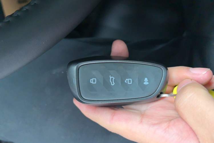 Used Haval Fierce Dragon Max 2023 1.5L Hi4 105 Four-Wheel Drive Navigation Edition Vehicle Key