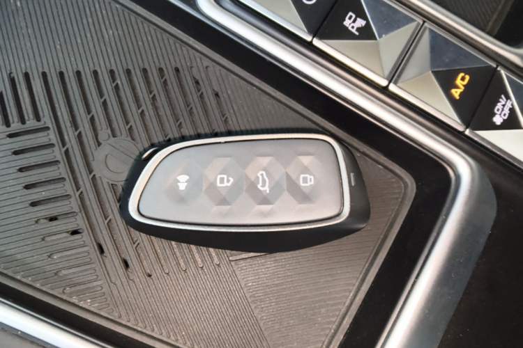Used Haval Fierce Dragon Max 2023 1.5L Hi4 105 Four-Wheel Drive Smart Flagship Edition Vehicle Key