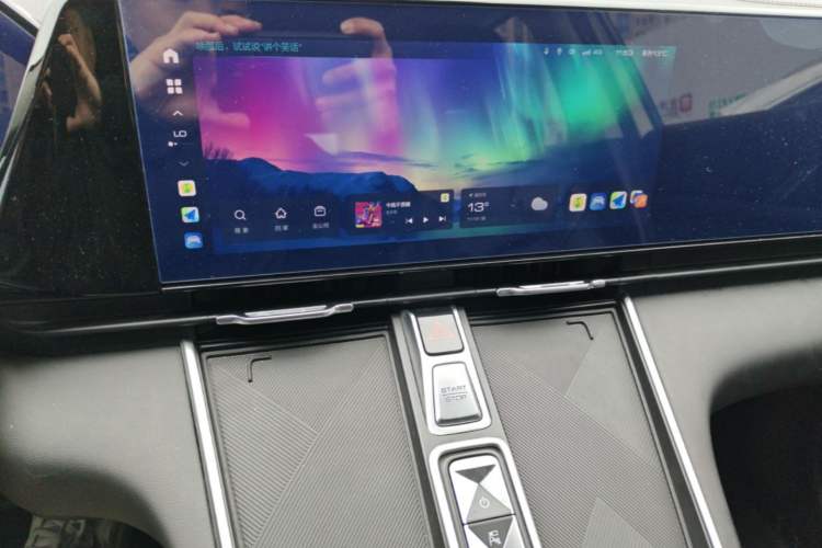 Used Haval Fierce Dragon Max 2023 1.5L Hi4 105 Four-Wheel Drive Navigation Edition Audio And AC Panel