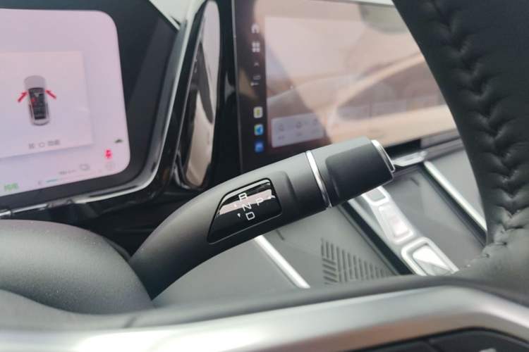 Used Haval Fierce Dragon Max 2023 1.5L Hi4 105 Four-Wheel Drive Smart Flagship Edition Gear Lever