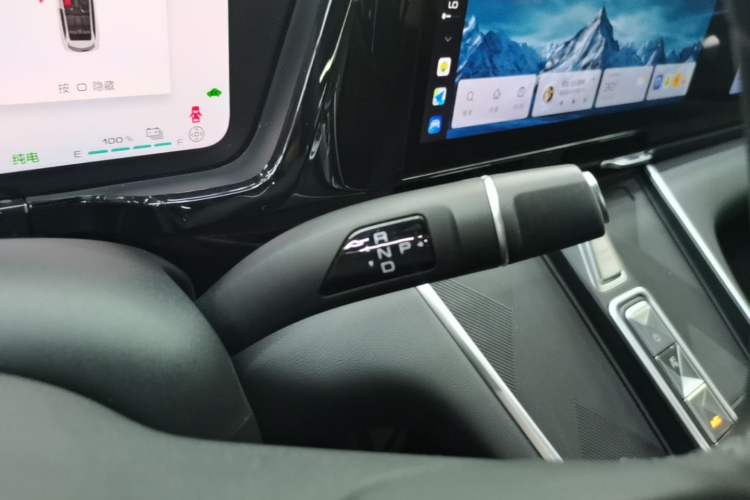 Used Haval Fierce Dragon Max 2023 1.5L Hi4 105 Four-Wheel Drive Navigation Edition Gear Lever
