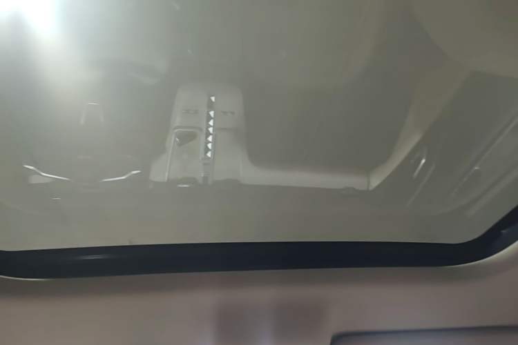Used Haval Fierce Dragon Max 2023 1.5L Hi4 105 Four-Wheel Drive Smart Flagship Edition Headliner