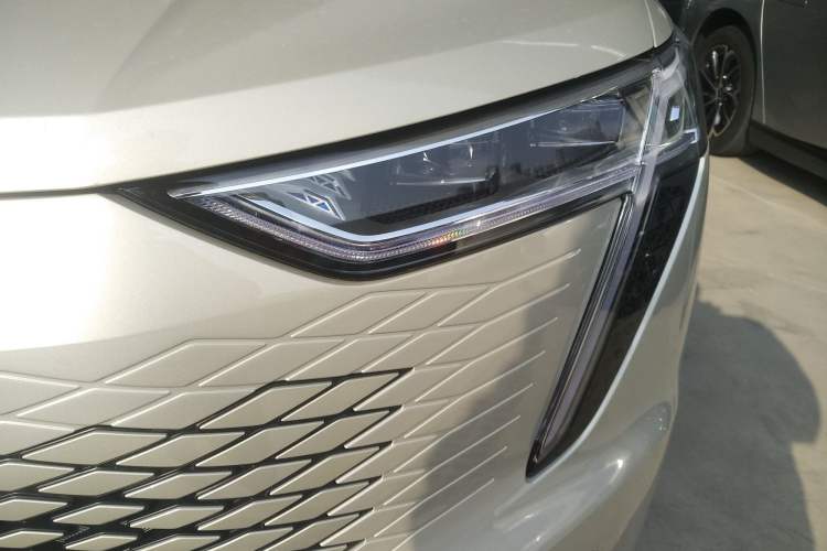 Used Haval Fierce Dragon Max 2023 1.5L Hi4 105 Four-Wheel Drive Smart Flagship Edition Left Front Headlight