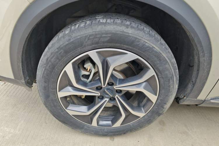 Used Haval Fierce Dragon Max 2023 1.5L Hi4 105 Four-Wheel Drive Navigation Edition Left Front Wheel Hub