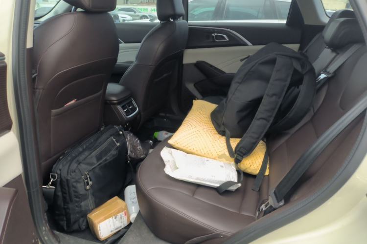 Used Haval Fierce Dragon Max 2023 1.5L Hi4 105 Four-Wheel Drive Navigation Edition Left Rear Seat
