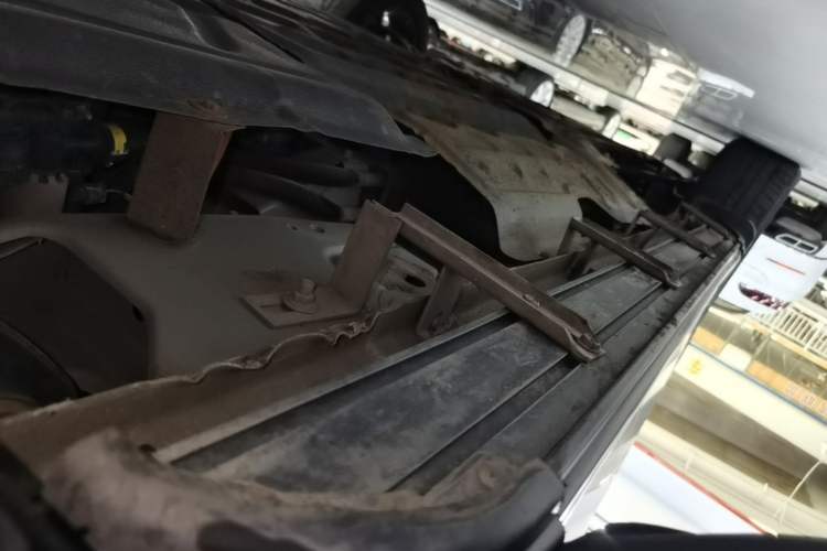 Used Haval Fierce Dragon Max 2023 1.5L Hi4 105 Four-Wheel Drive Navigation Edition Left Side Sill
