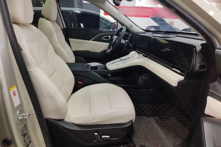 Used Haval Fierce Dragon Max 2023 1.5L Hi4 105 Four-Wheel Drive Smart Flagship Edition Right Front Seat