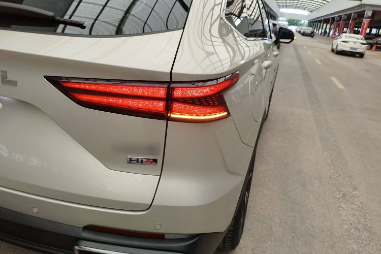 Used Haval Fierce Dragon Max 2023 1.5L Hi4 105 Four-Wheel Drive Smart Flagship Edition Right Rear Taillight