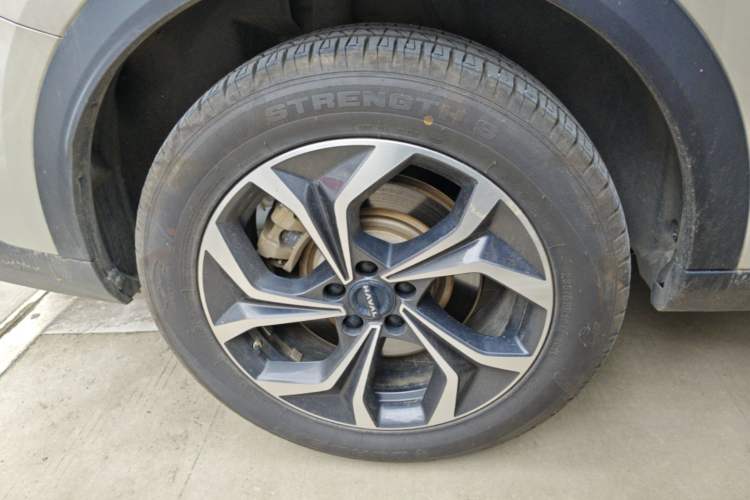Used Haval Fierce Dragon Max 2023 1.5L Hi4 105 Four-Wheel Drive Navigation Edition Right Rear Wheel Hub