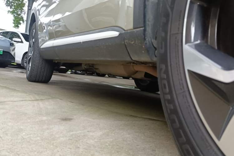 Used Haval Fierce Dragon Max 2023 1.5L Hi4 105 Four-Wheel Drive Navigation Edition Right Side Sill