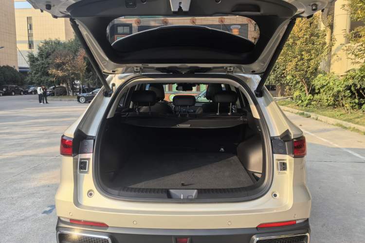 Used Haval Fierce Dragon Max 2023 1.5L Hi4 105 Four-Wheel Drive Smart Flagship Edition Trunk