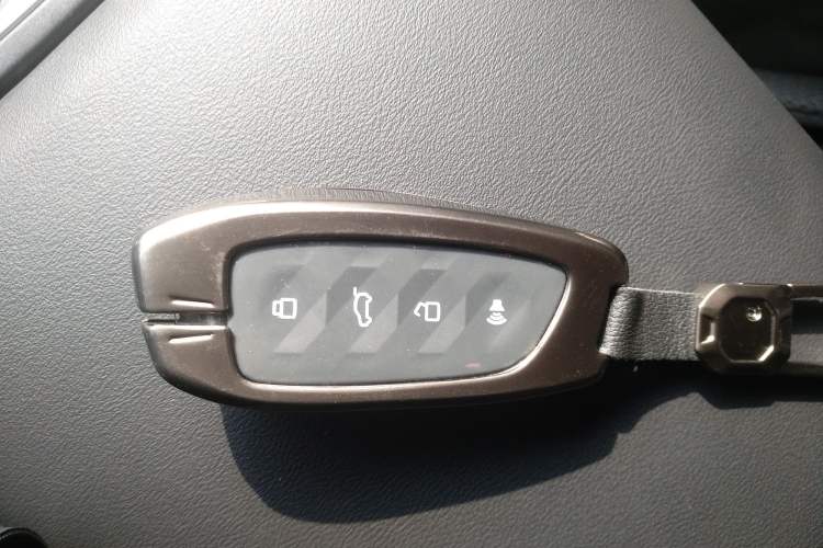Used Haval Fierce Dragon Max 2023 1.5L Hi4 105 Four-Wheel Drive Smart Flagship Edition Vehicle Key