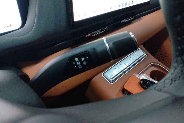 Used Haval Fierce Dragon Max 2025 Hi4 165 Ultra Smart Drive Edition Gear Lever