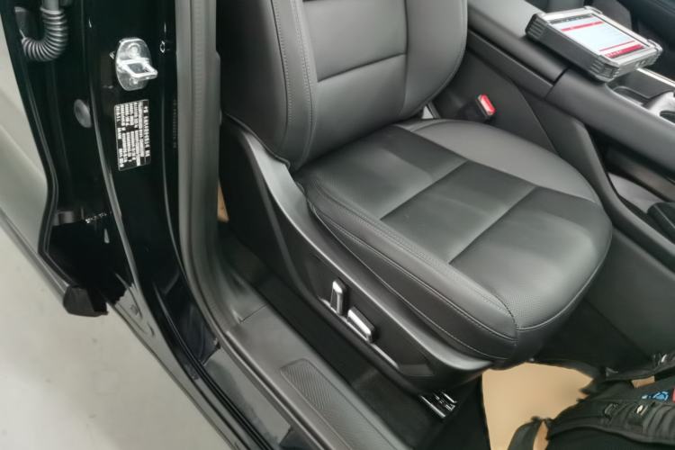 Used Haval Fierce Dragon Max 2025 Hi4 110 Pro Right Front Seat
