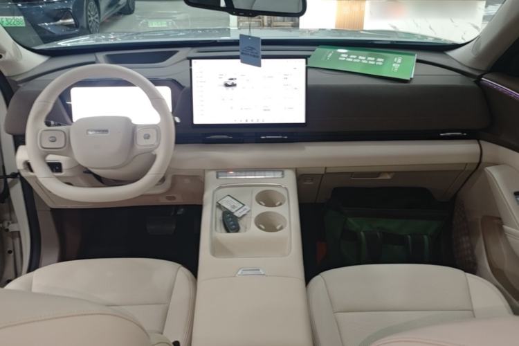 Used Haval Fierce Dragon Max 2025 Hi4 165 Ultra Smart Drive Edition Center Console